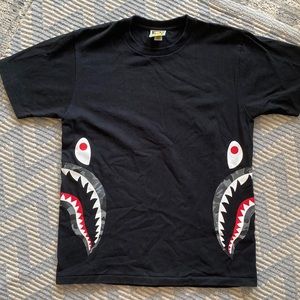 Mens BAPE tshirt medium